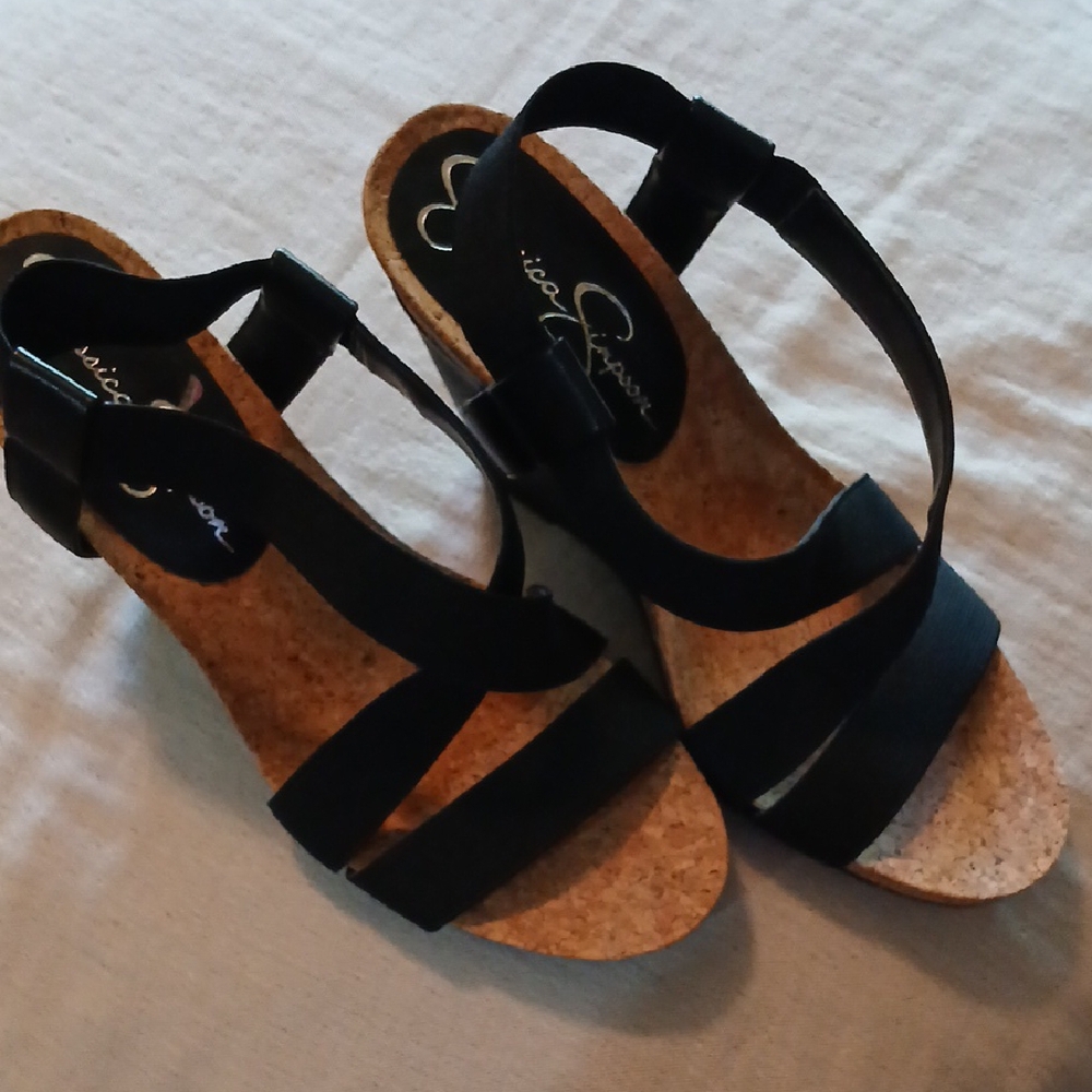 Jessica Simpson Black Sandals with Sleek Design